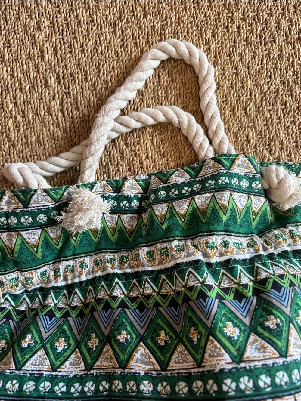 NWOT Lumens of Charleston Green Patterned Tote with Rope Handles XL